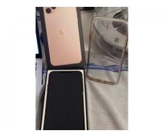 iPhone 11 pro Max Gold color con 256 GB