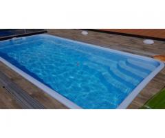 piscina in vetroresina 8,5x3,65x1,5 scale interne direttamente dal produttore